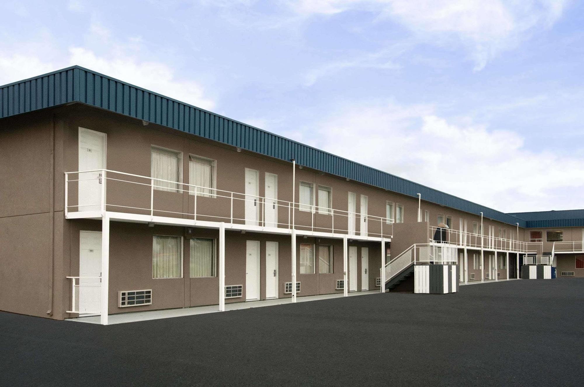 Hotel Skyview Swift Current Exteriér fotografie